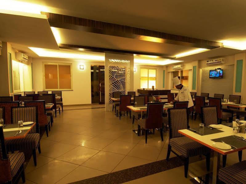 Kakarmatha Collection O 45990 Premiere Villa מראה חיצוני תמונה
