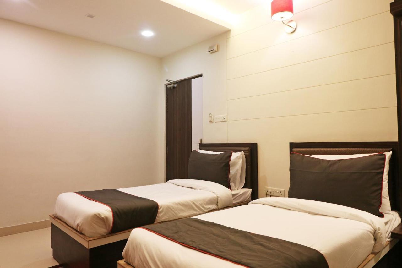 Kakarmatha Collection O 45990 Premiere Villa מראה חיצוני תמונה