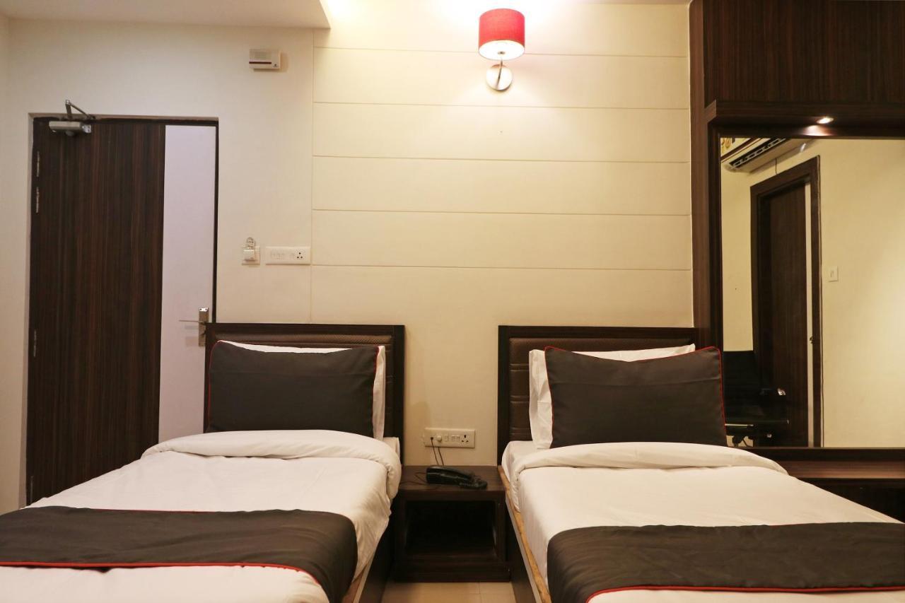 Kakarmatha Collection O 45990 Premiere Villa מראה חיצוני תמונה