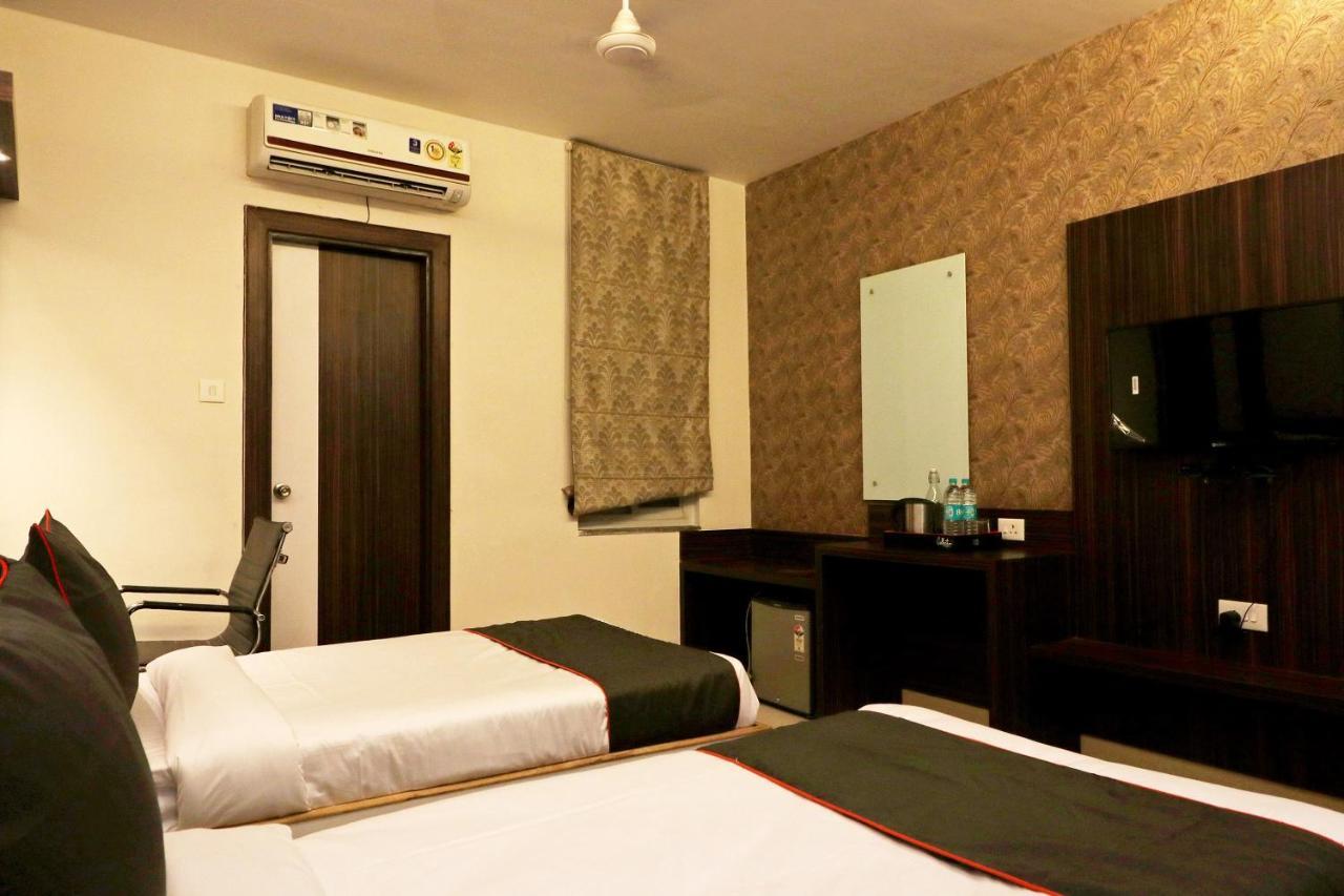 Kakarmatha Collection O 45990 Premiere Villa מראה חיצוני תמונה