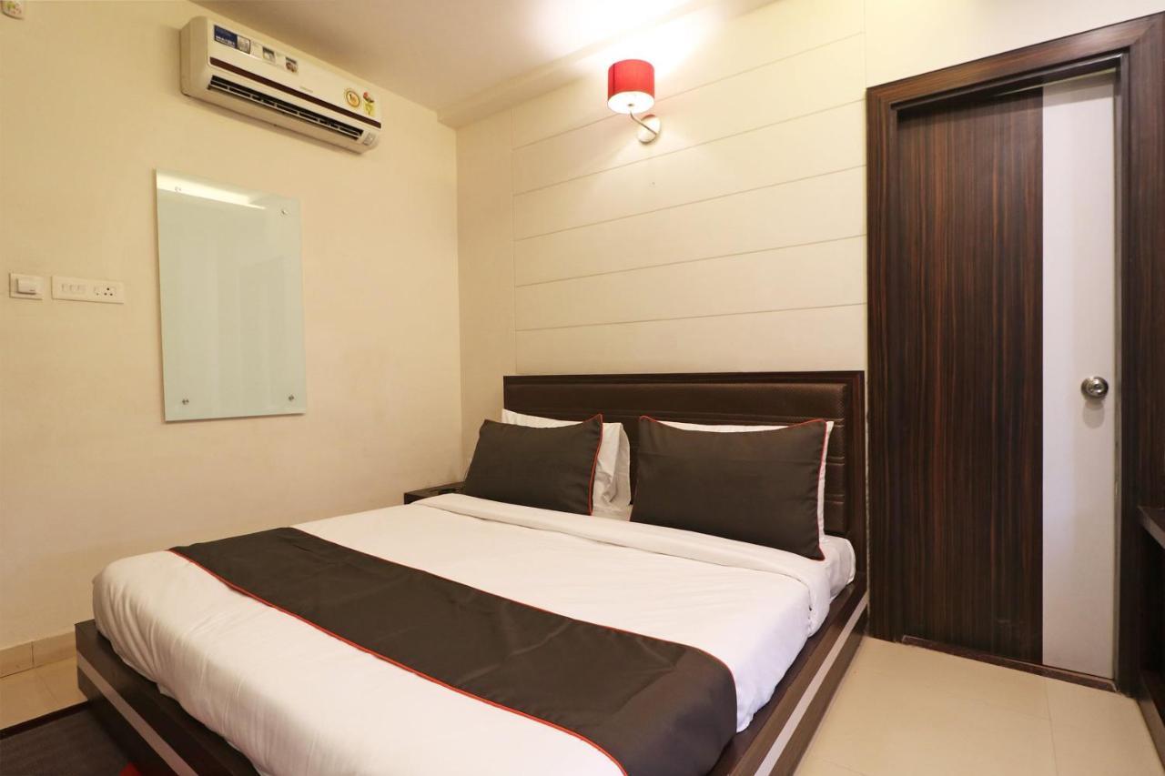 Kakarmatha Collection O 45990 Premiere Villa מראה חיצוני תמונה