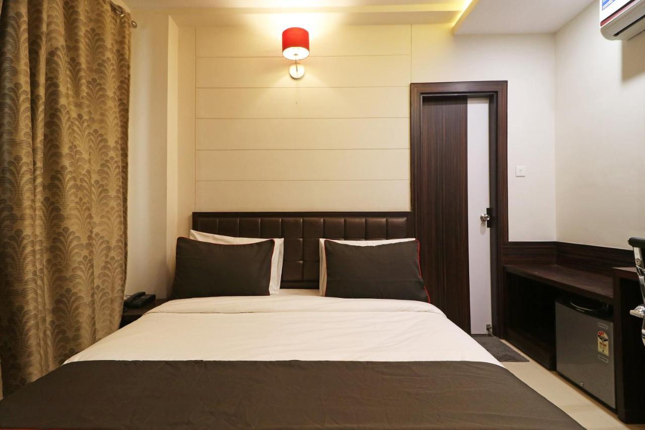 Kakarmatha Collection O 45990 Premiere Villa מראה חיצוני תמונה